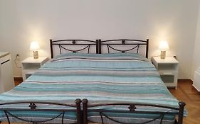Комната Pilika 4Room With Shared Bath