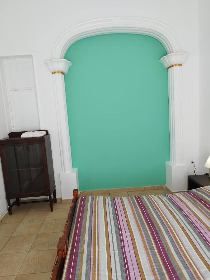 Комната Pilika 4Room With Shared Bath Athen Exterior foto